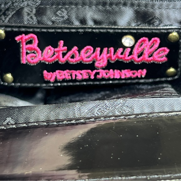 Betseyville By Betsey Johnson Red with White Polkadots and Black Bows Clutch - Picture 9 of 15